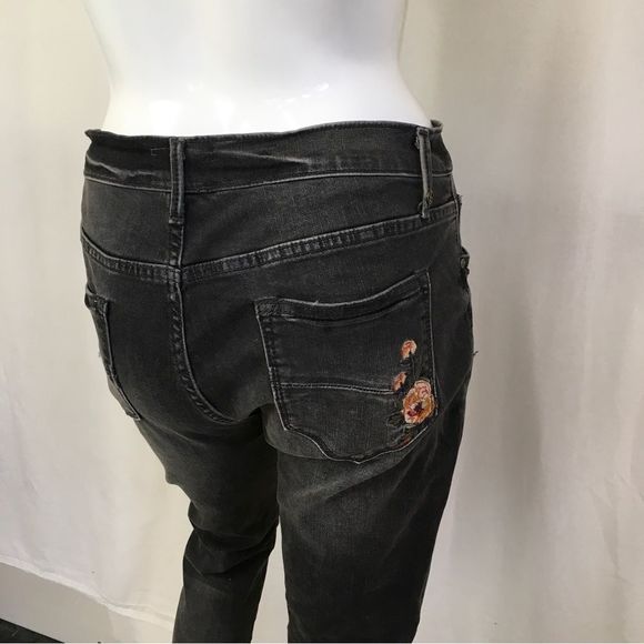 Driftwood Marilyn Black Denim Floral Embroidered Mid-Rise Skinny Jeans 31 - Picture 8 of 14